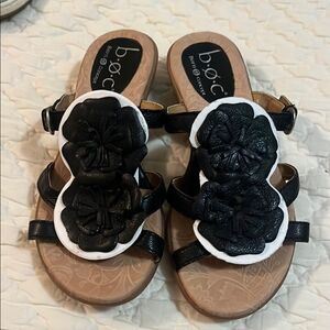 B.O.C. Women's Black Floral Sandals